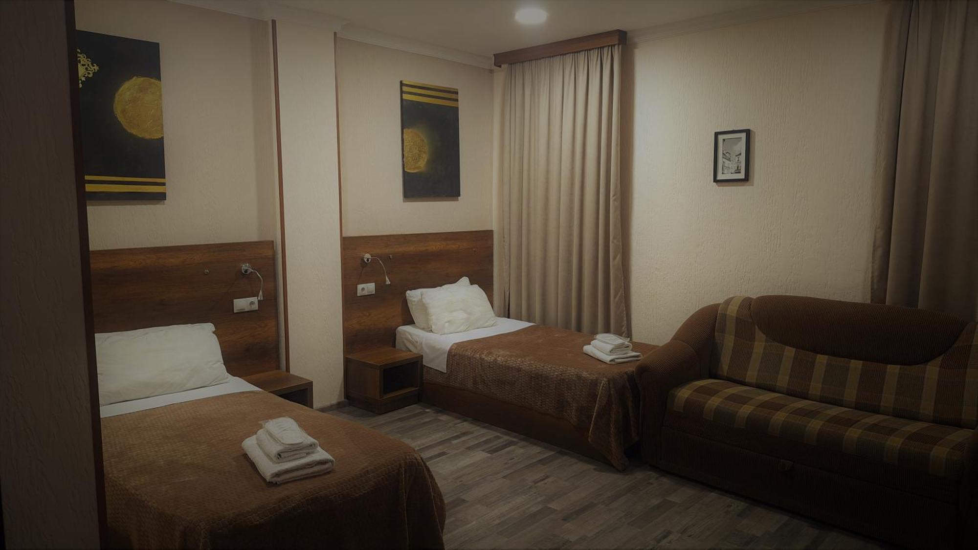 Hotel Georgian Κουτάισι Εξωτερικό φωτογραφία