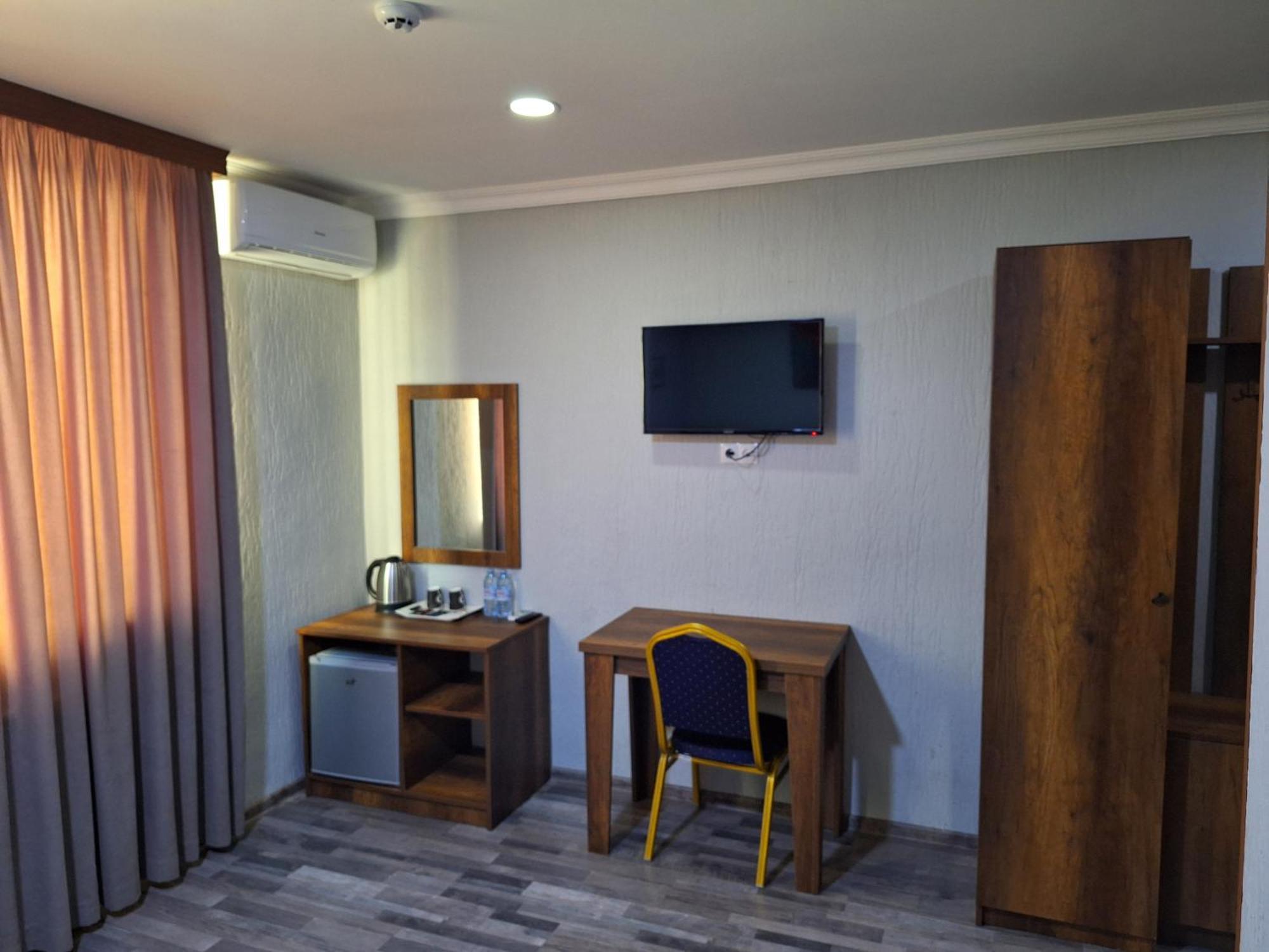 Hotel Georgian Κουτάισι Εξωτερικό φωτογραφία