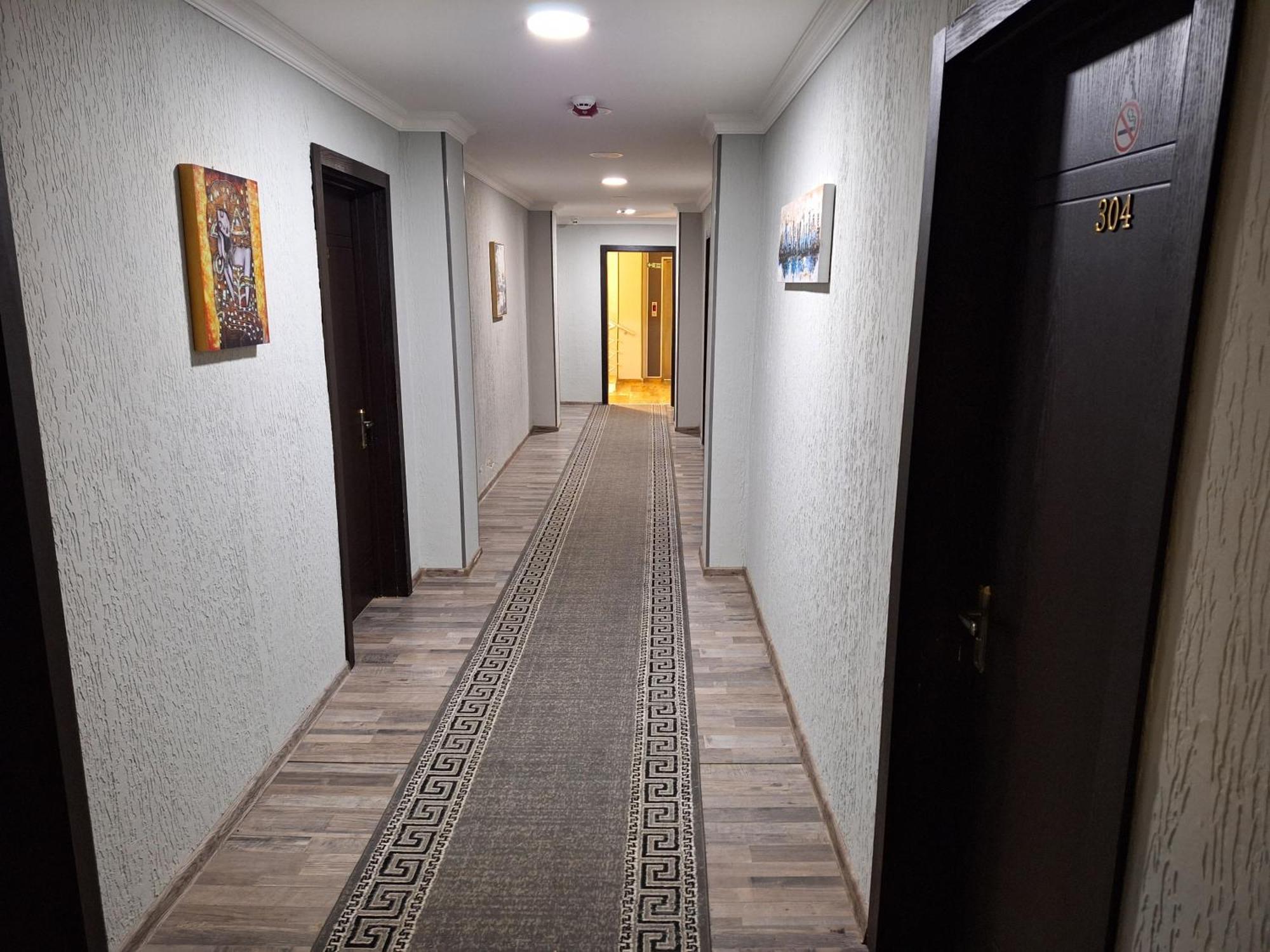 Hotel Georgian Κουτάισι Εξωτερικό φωτογραφία