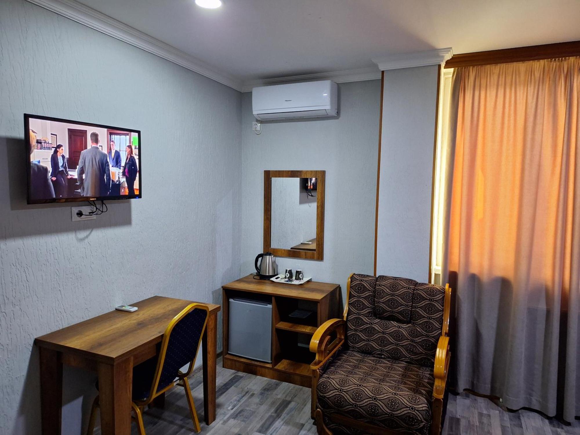 Hotel Georgian Κουτάισι Εξωτερικό φωτογραφία